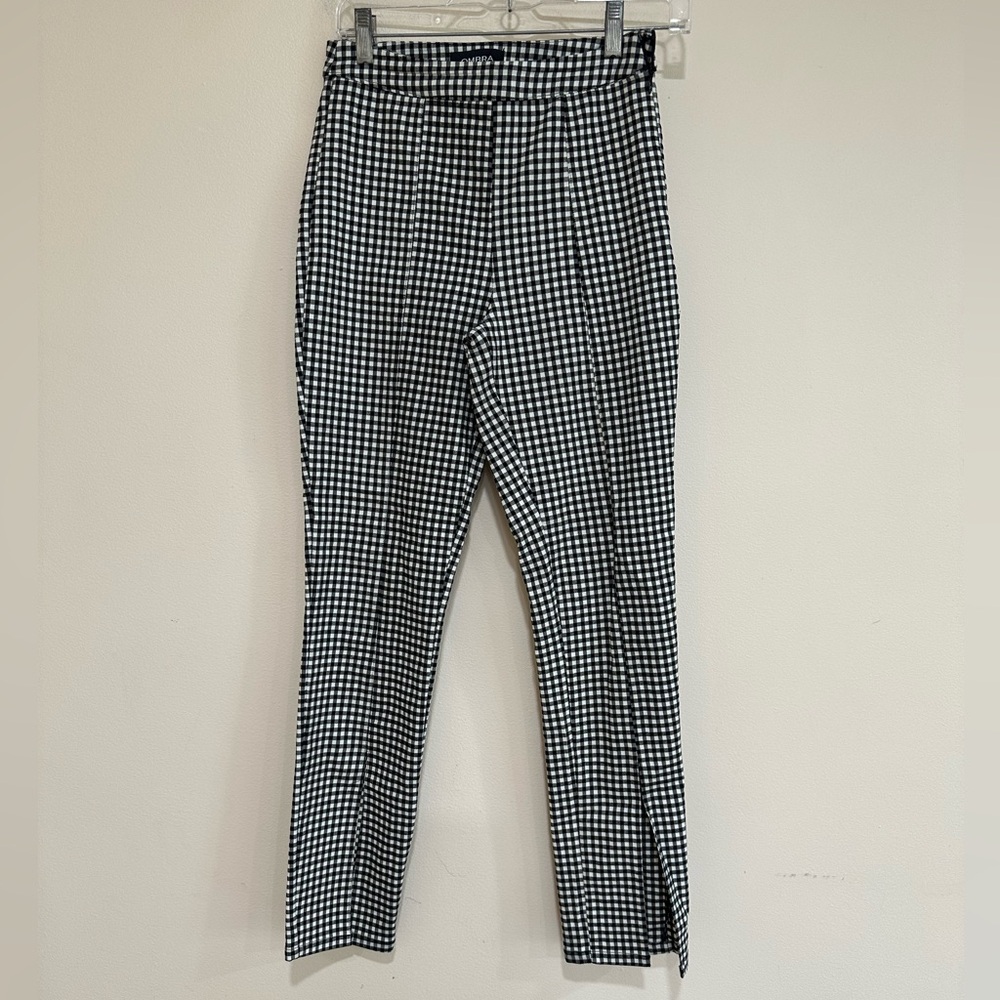 Ombra USA Black and White Checkered Pants. Size small.
